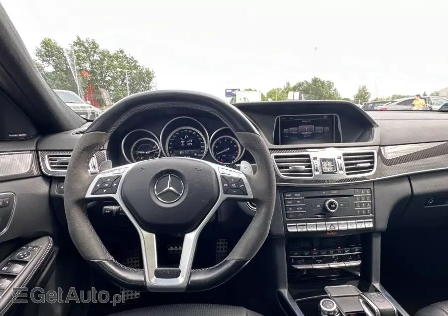 MERCEDES-BENZ Klasa E 63 AMG S 4-Matic