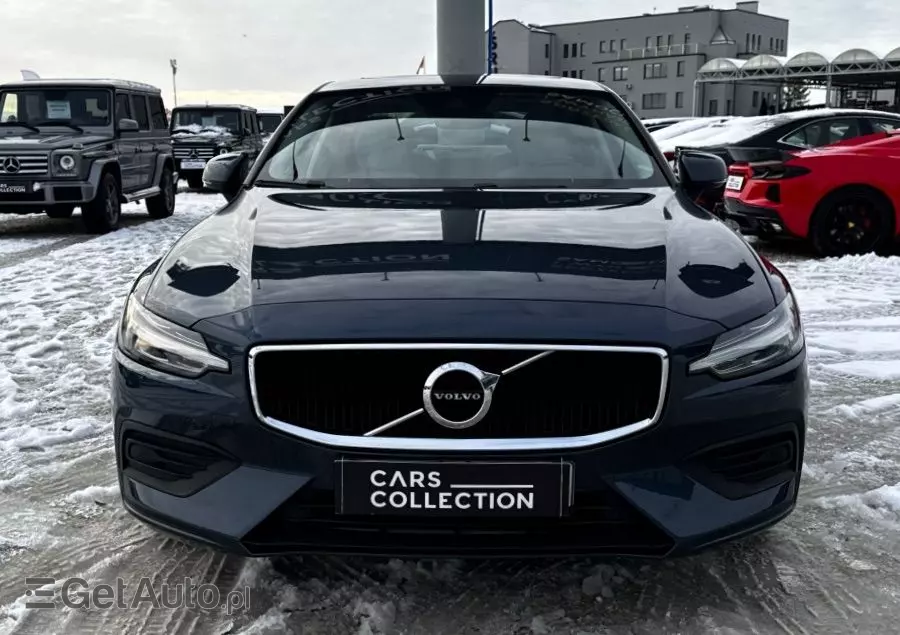 VOLVO S60 T5 Momentum Pro