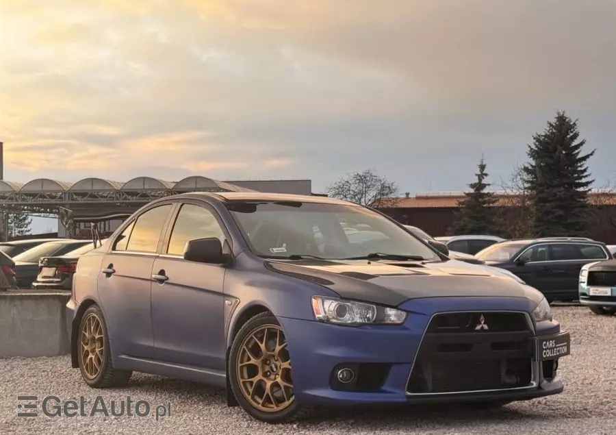 MITSUBISHI Lancer Evolution 