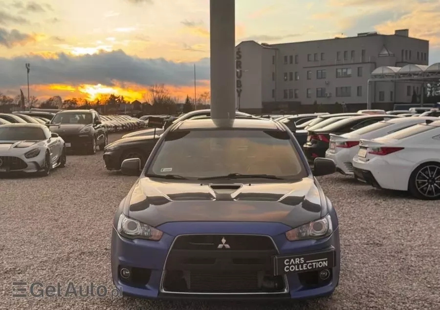 MITSUBISHI Lancer Evolution 