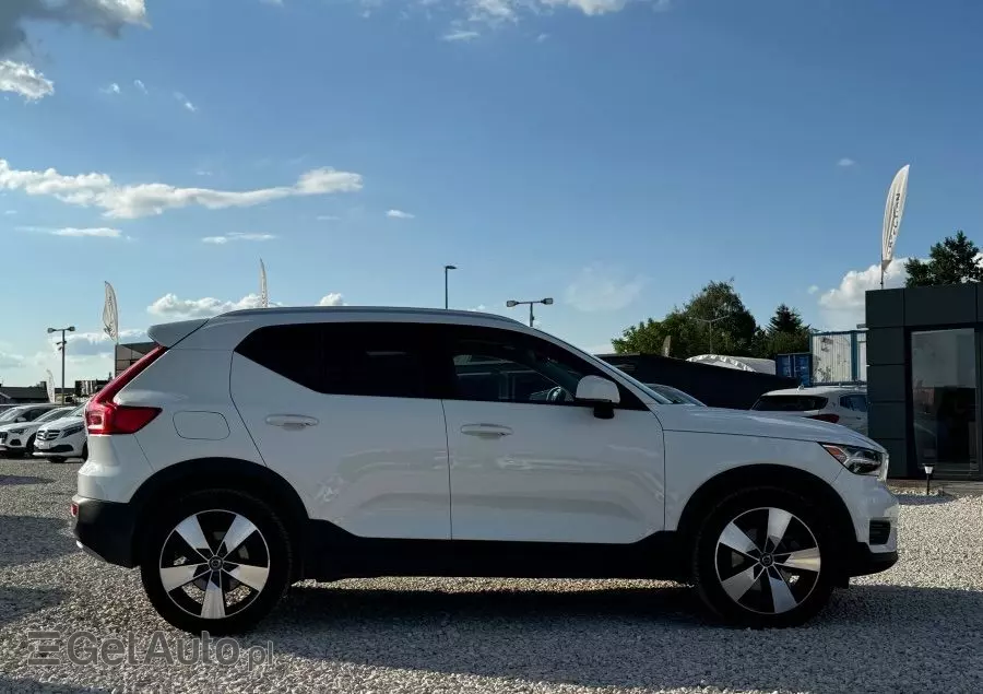 VOLVO XC 40 