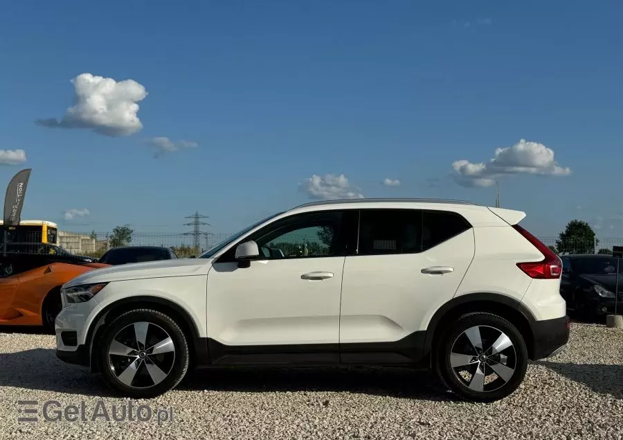 VOLVO XC 40 