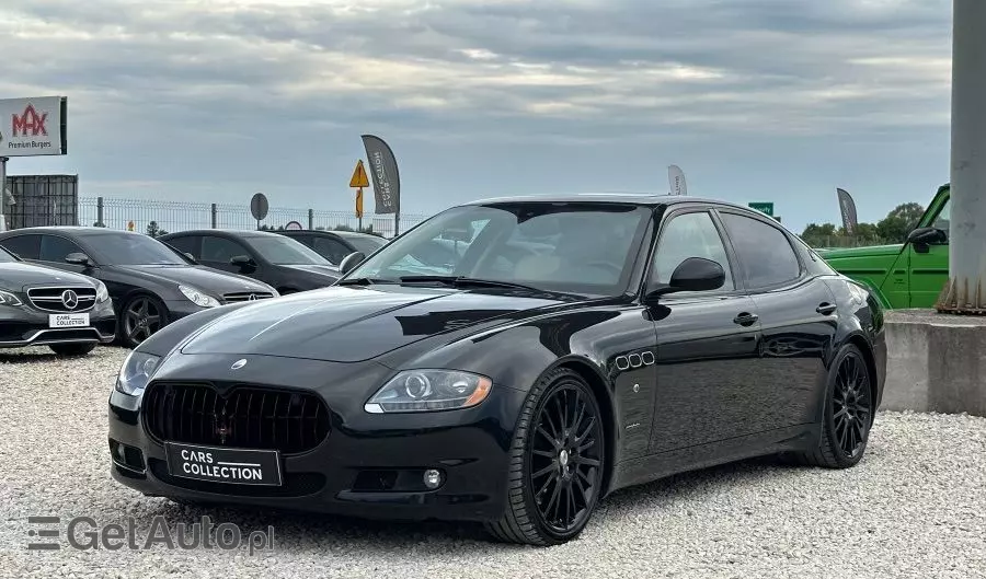 MASERATI Quattroporte 