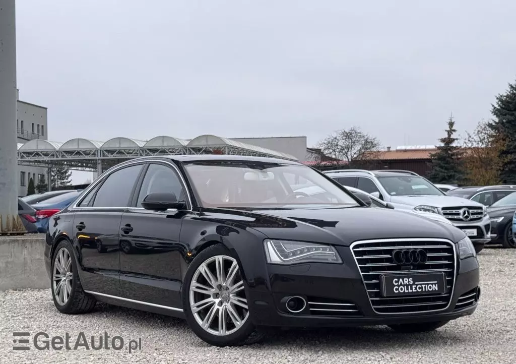 AUDI A8 