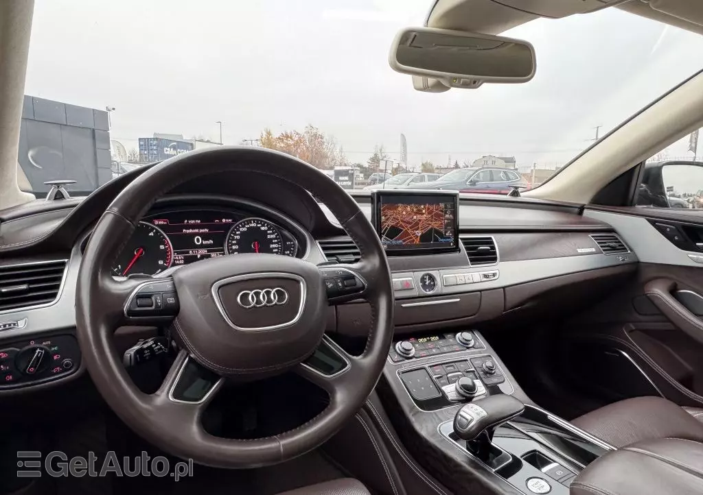 AUDI A8 