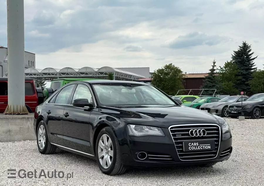 AUDI A8 