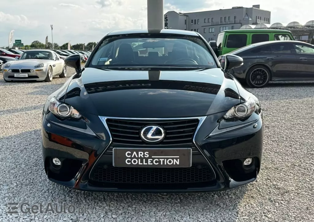 LEXUS IS 