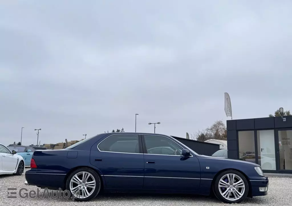 LEXUS LS 400