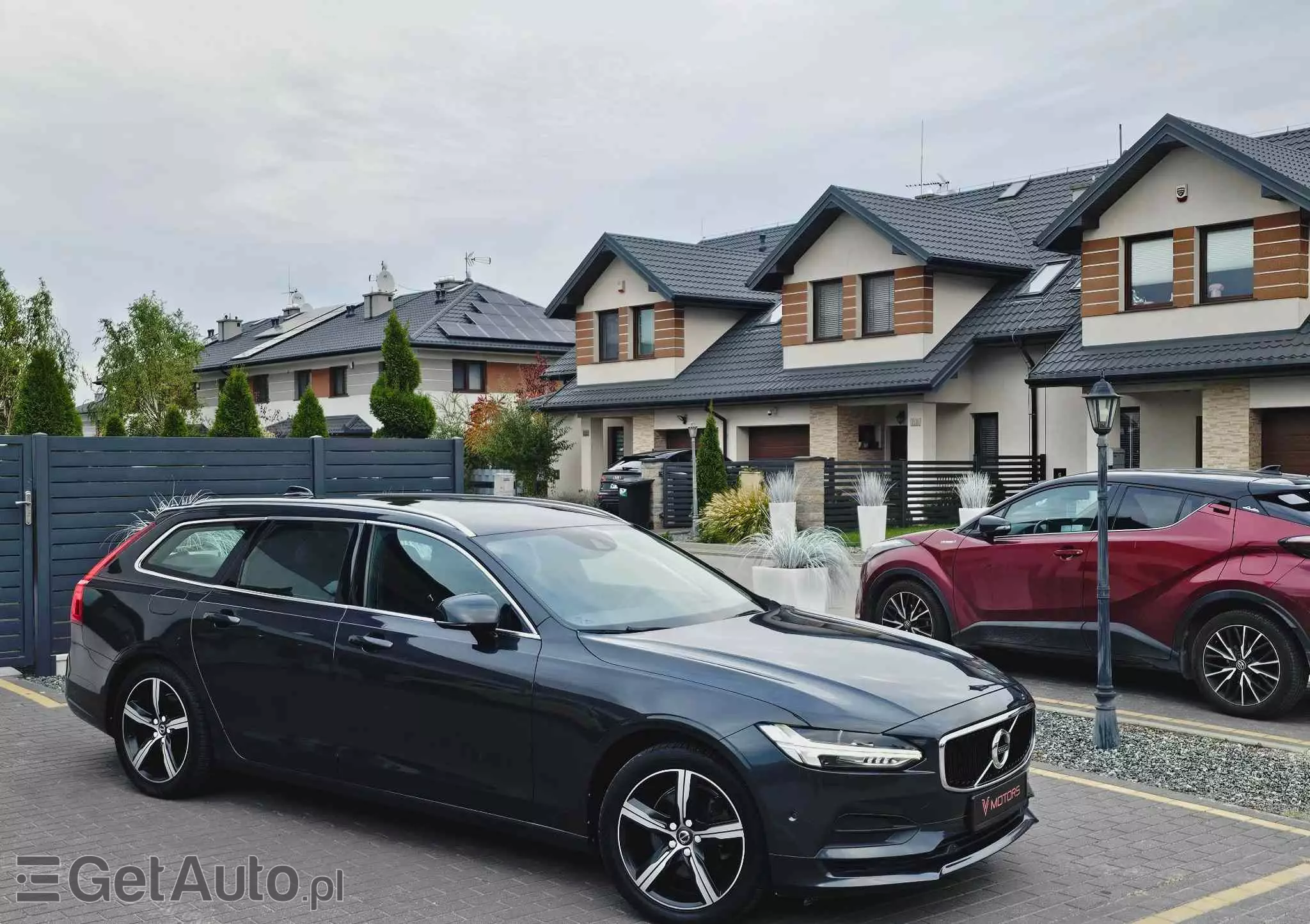 VOLVO V90 D3 Momentum Pro