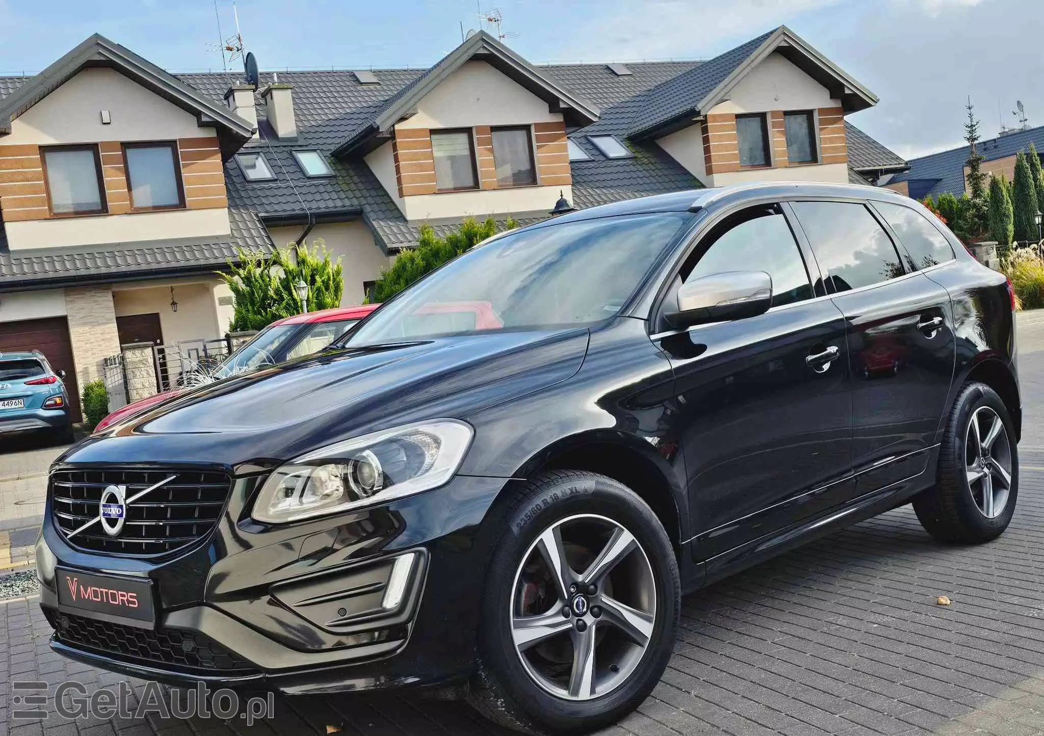 VOLVO XC 60 D3 Drive-E R-Design Momentum