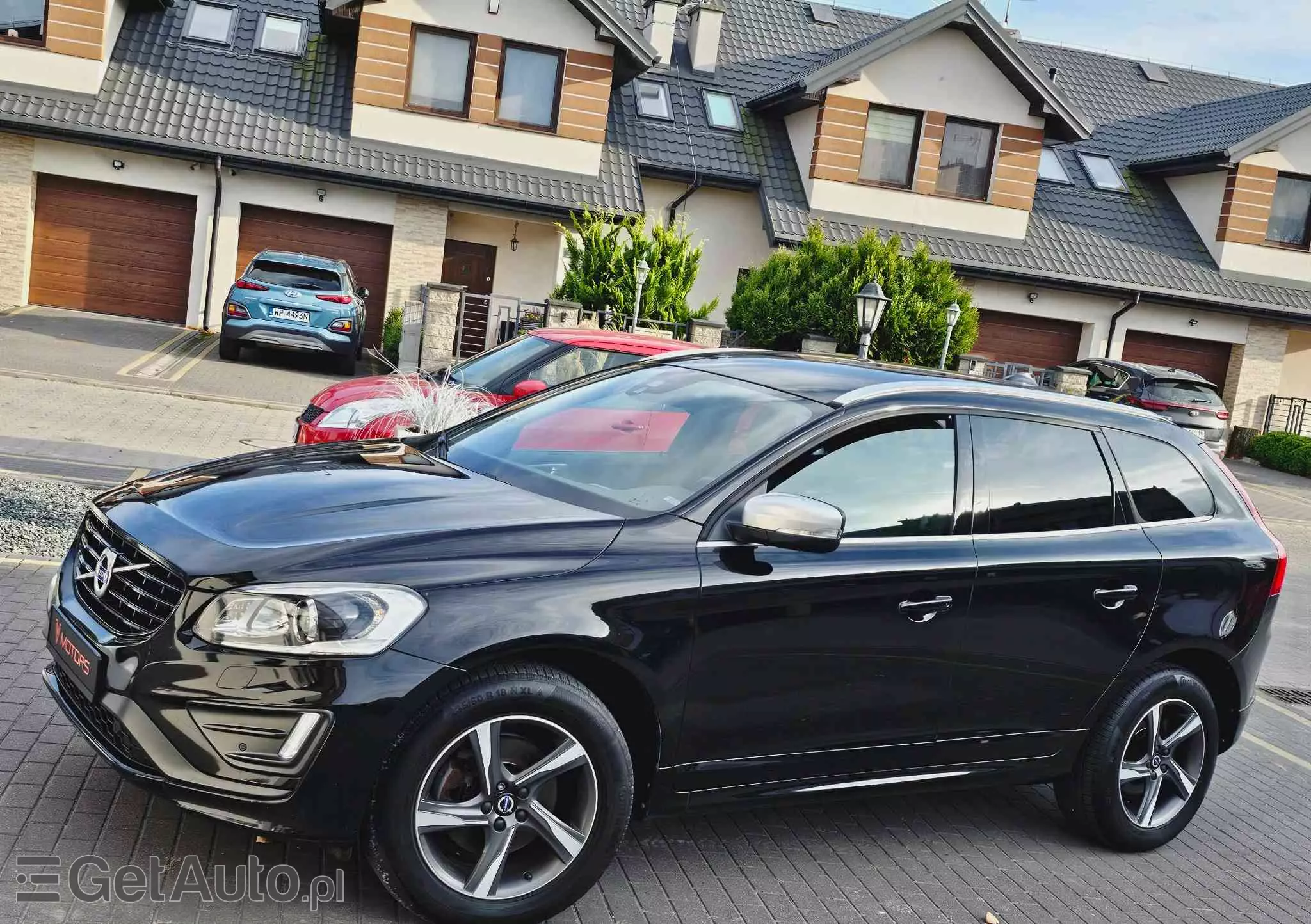 VOLVO XC 60 D3 Drive-E R-Design Momentum