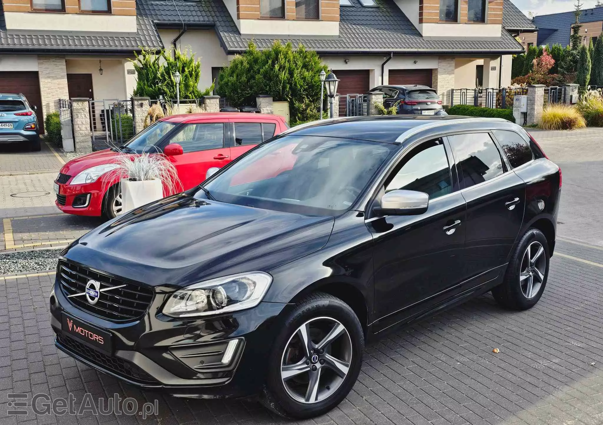 VOLVO XC 60 D3 Drive-E R-Design Momentum