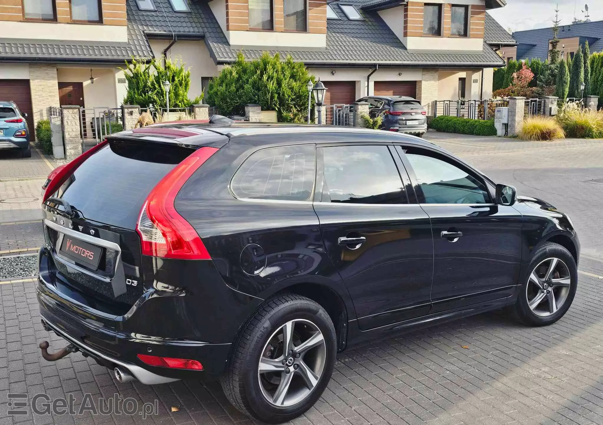 VOLVO XC 60 D3 Drive-E R-Design Momentum