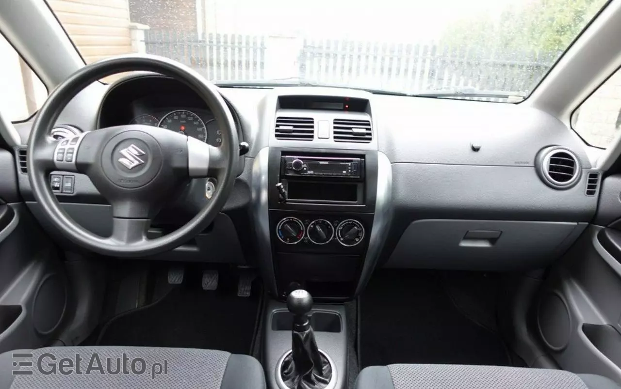 SUZUKI SX4 