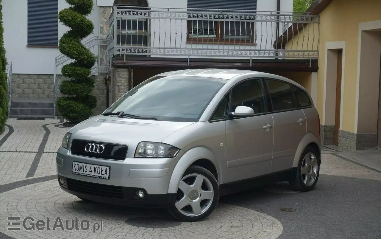 AUDI A2 