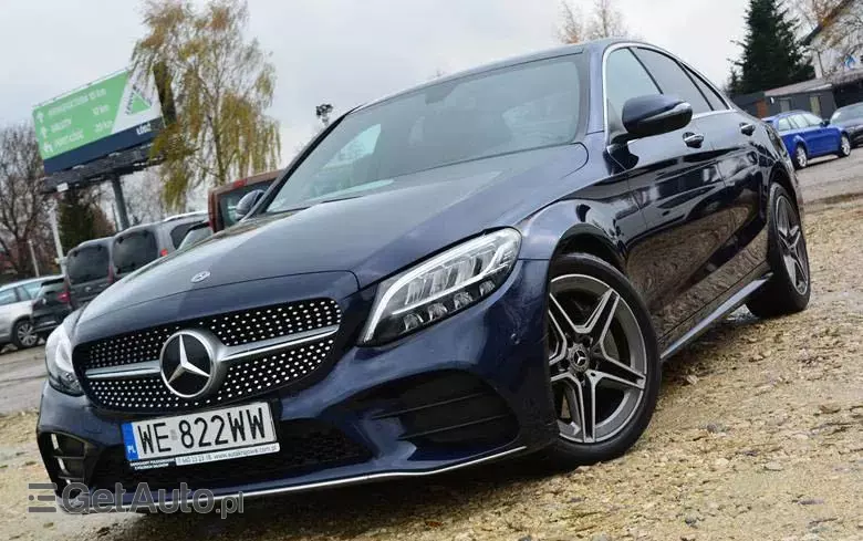 MERCEDES-BENZ Klasa C 300 9G-TRONIC