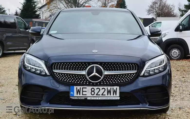 MERCEDES-BENZ Klasa C 300 9G-TRONIC