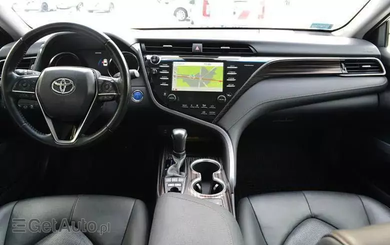 TOYOTA Camry 2.5 Hybrid Executive CVT