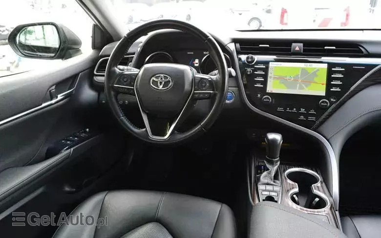 TOYOTA Camry 2.5 Hybrid Executive CVT