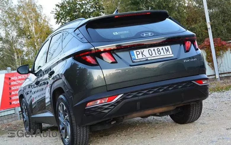 HYUNDAI Tucson 