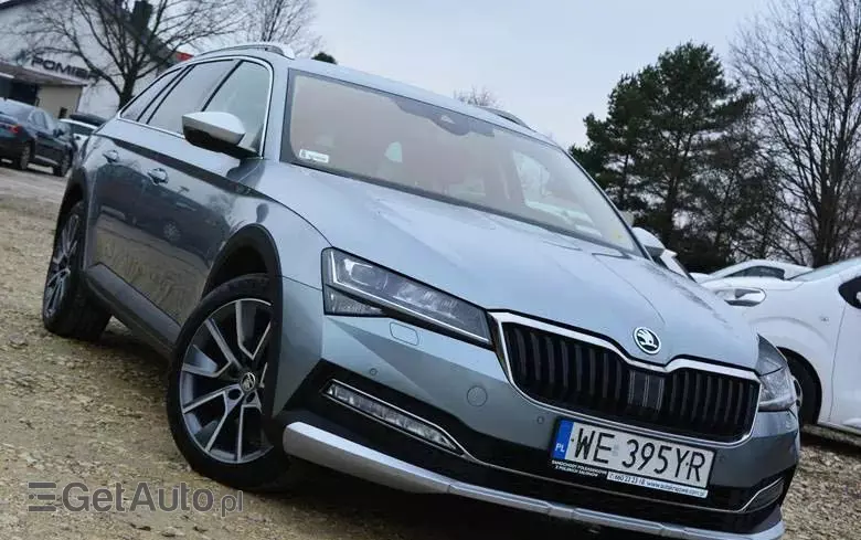 SKODA Superb 2.0 TDI SCR 4x4 Scout DSG