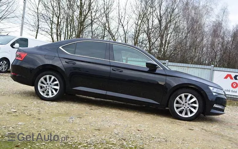 SKODA Superb 2.0 TDI SCR Style DSG