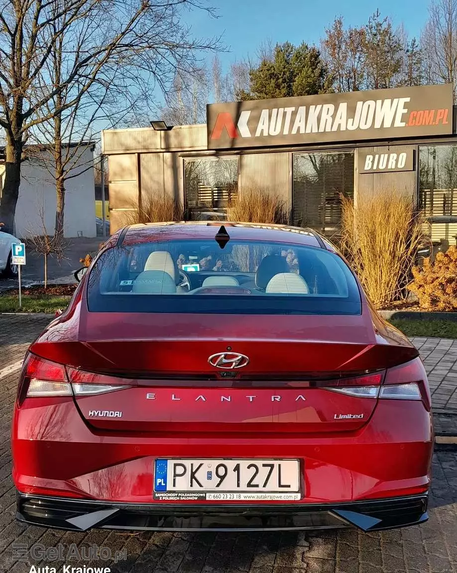 HYUNDAI Elantra 1.6 Executive CVT