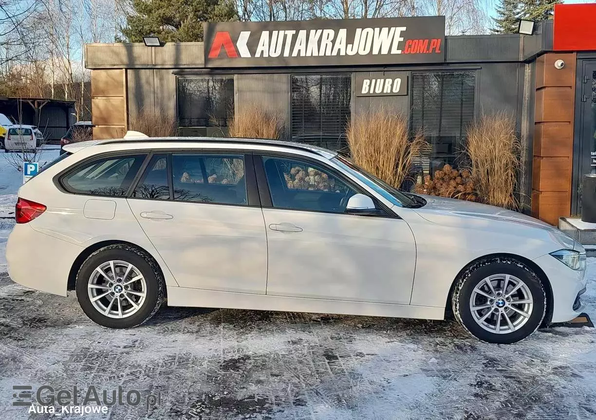 BMW Seria 3 320i GPF xDrive Advantage