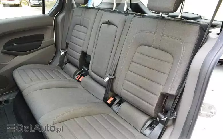 FORD Tourneo Connect 1.5 EcoBlue Titanium