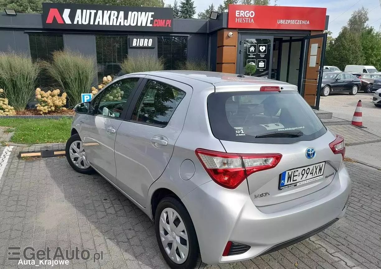 TOYOTA Yaris Hybrid 100 Premium