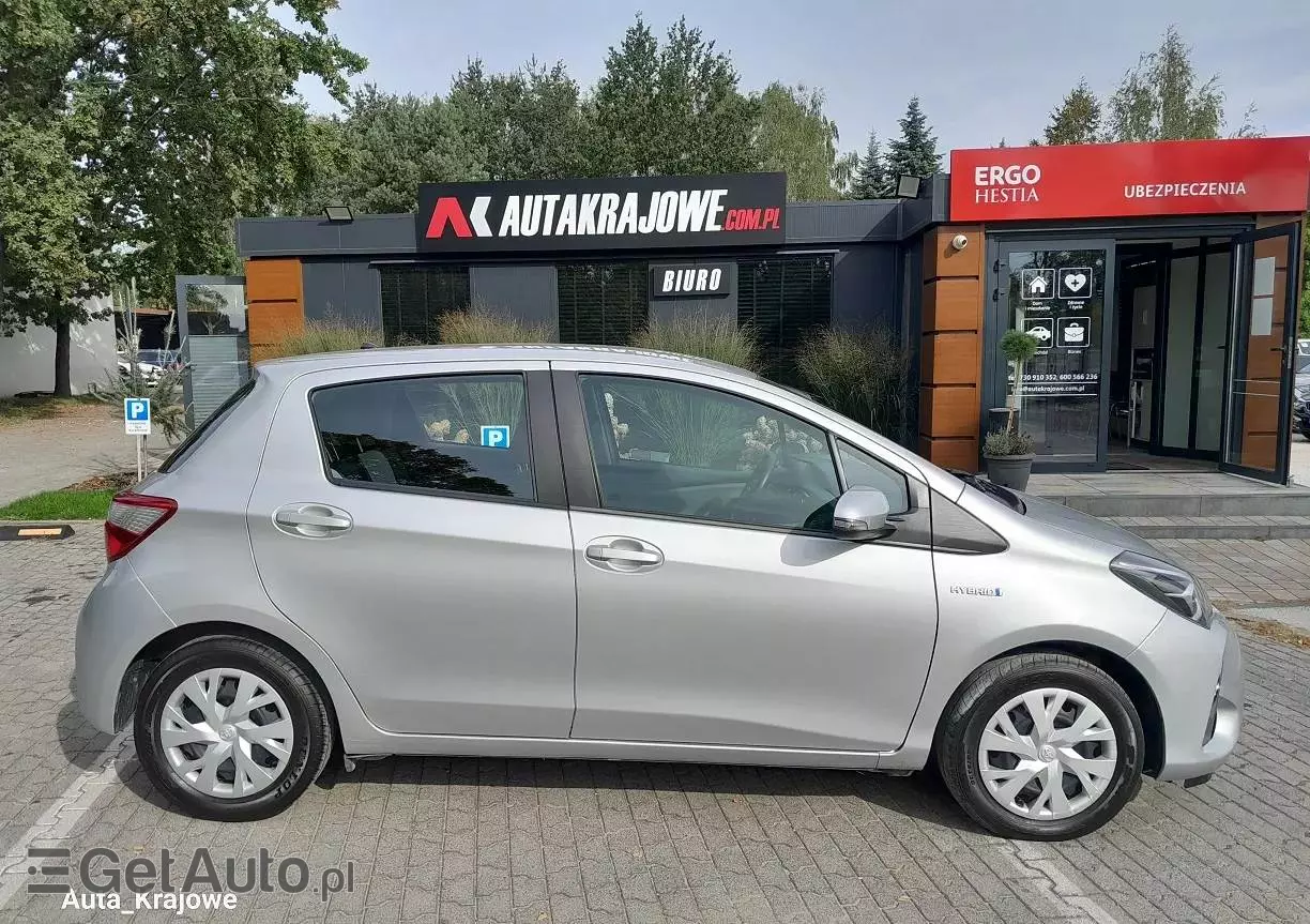 TOYOTA Yaris Hybrid 100 Premium