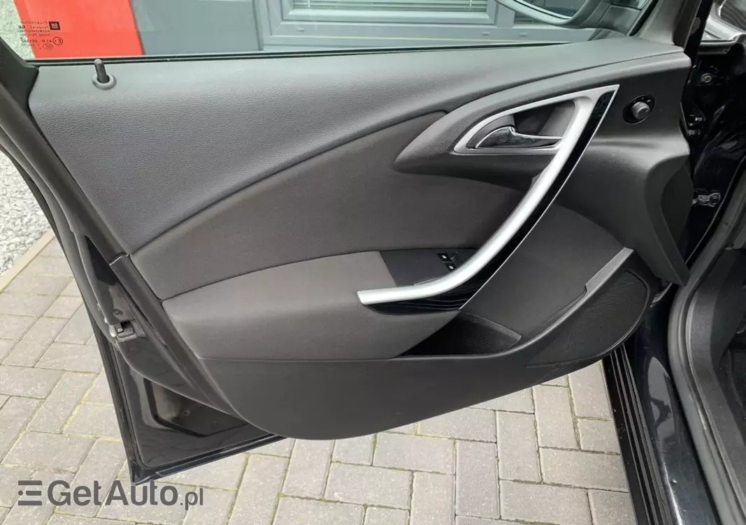 OPEL Astra 2.0 CDTI DPF Edition Sport