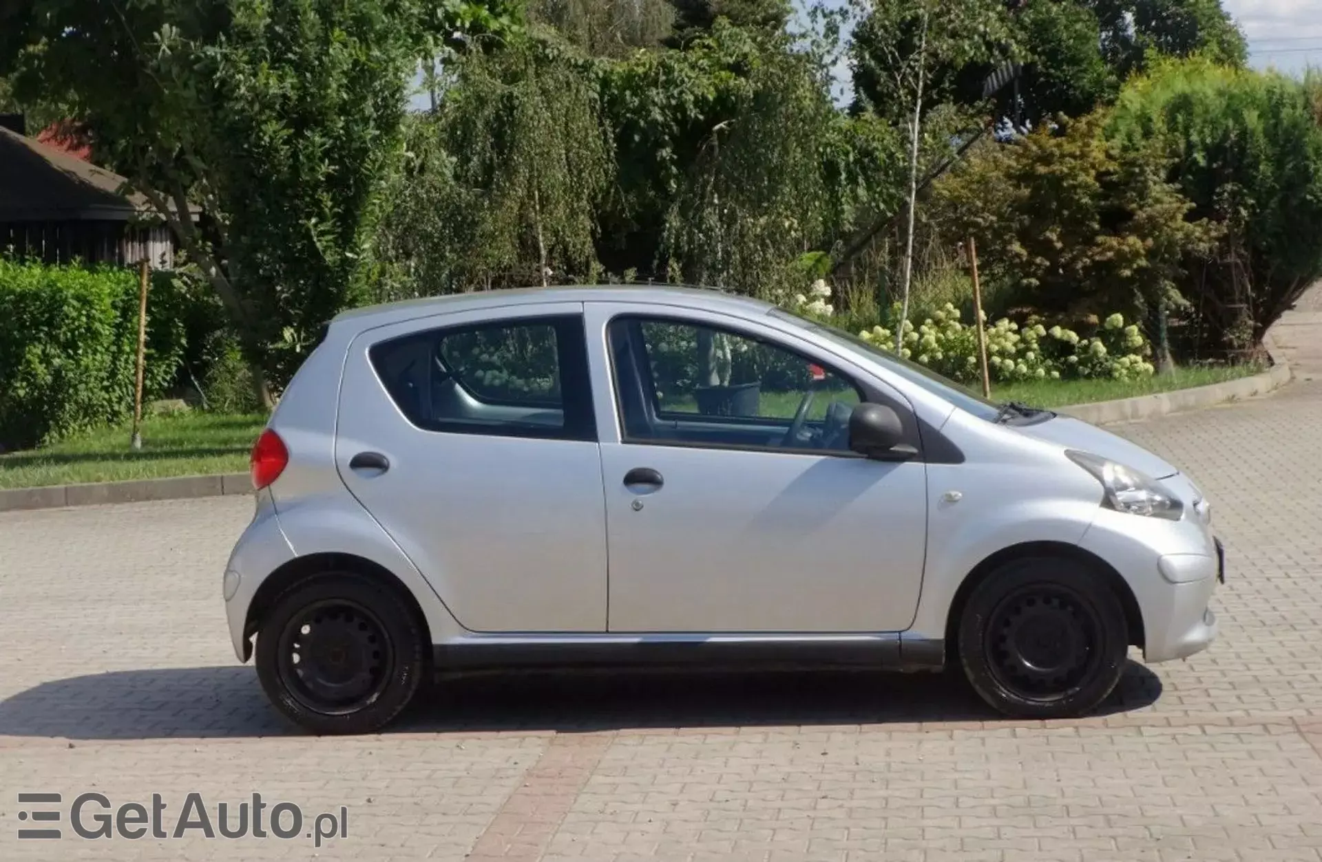 TOYOTA Aygo 1.0i 12V (67 KM)