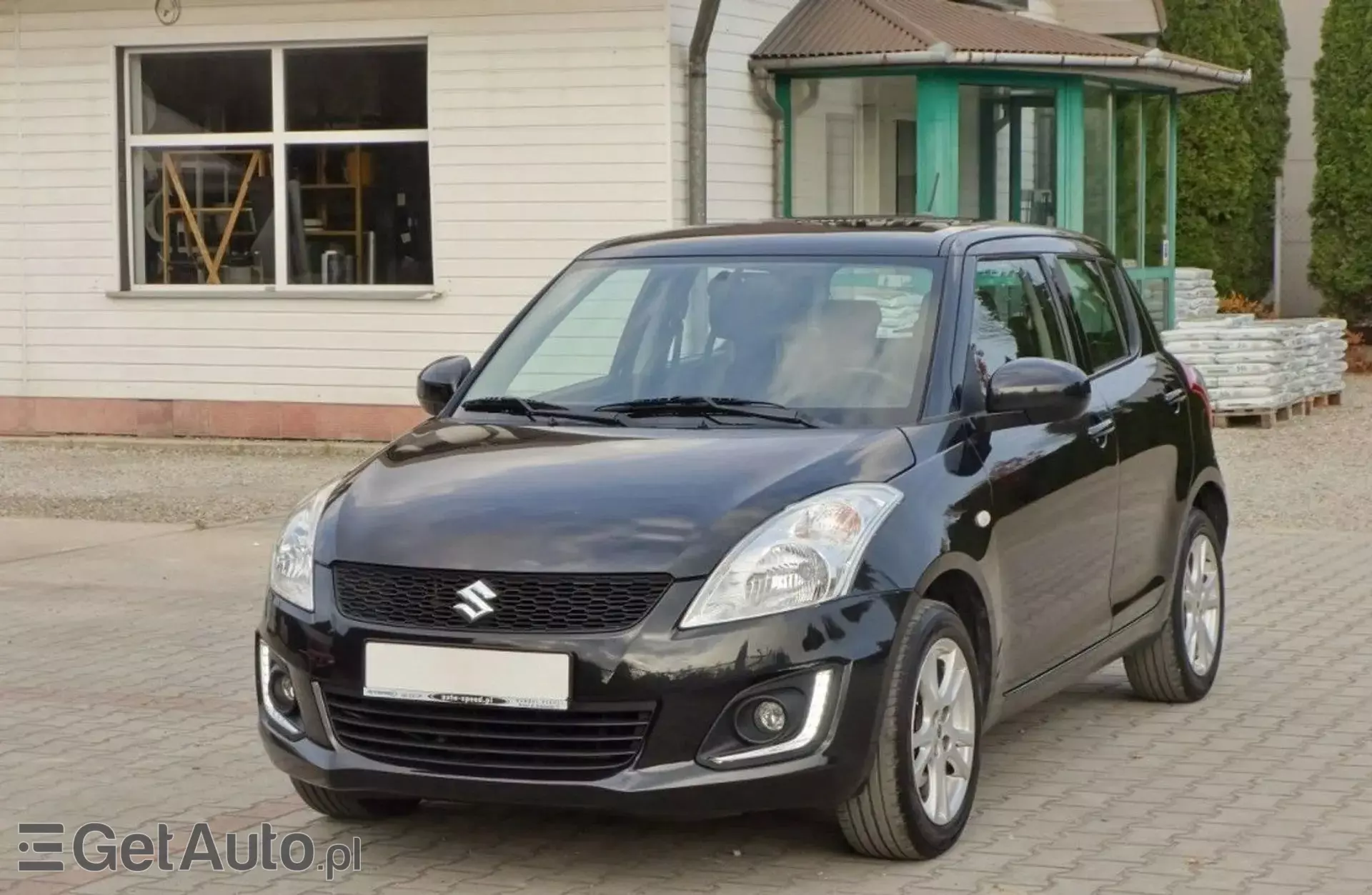 SUZUKI Swift 