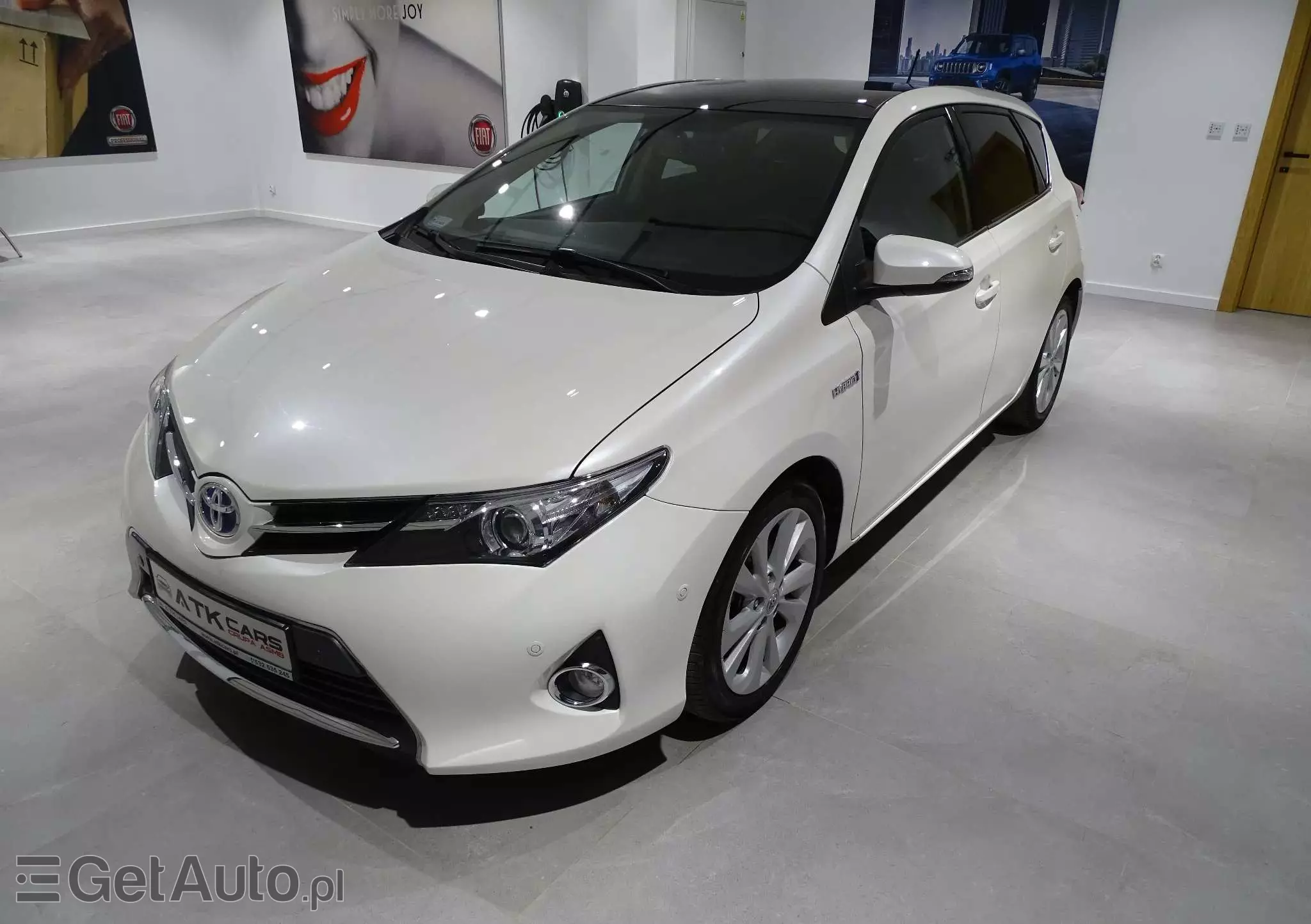 TOYOTA Auris 1.8 VVT-i Hybrid Automatik Comfort