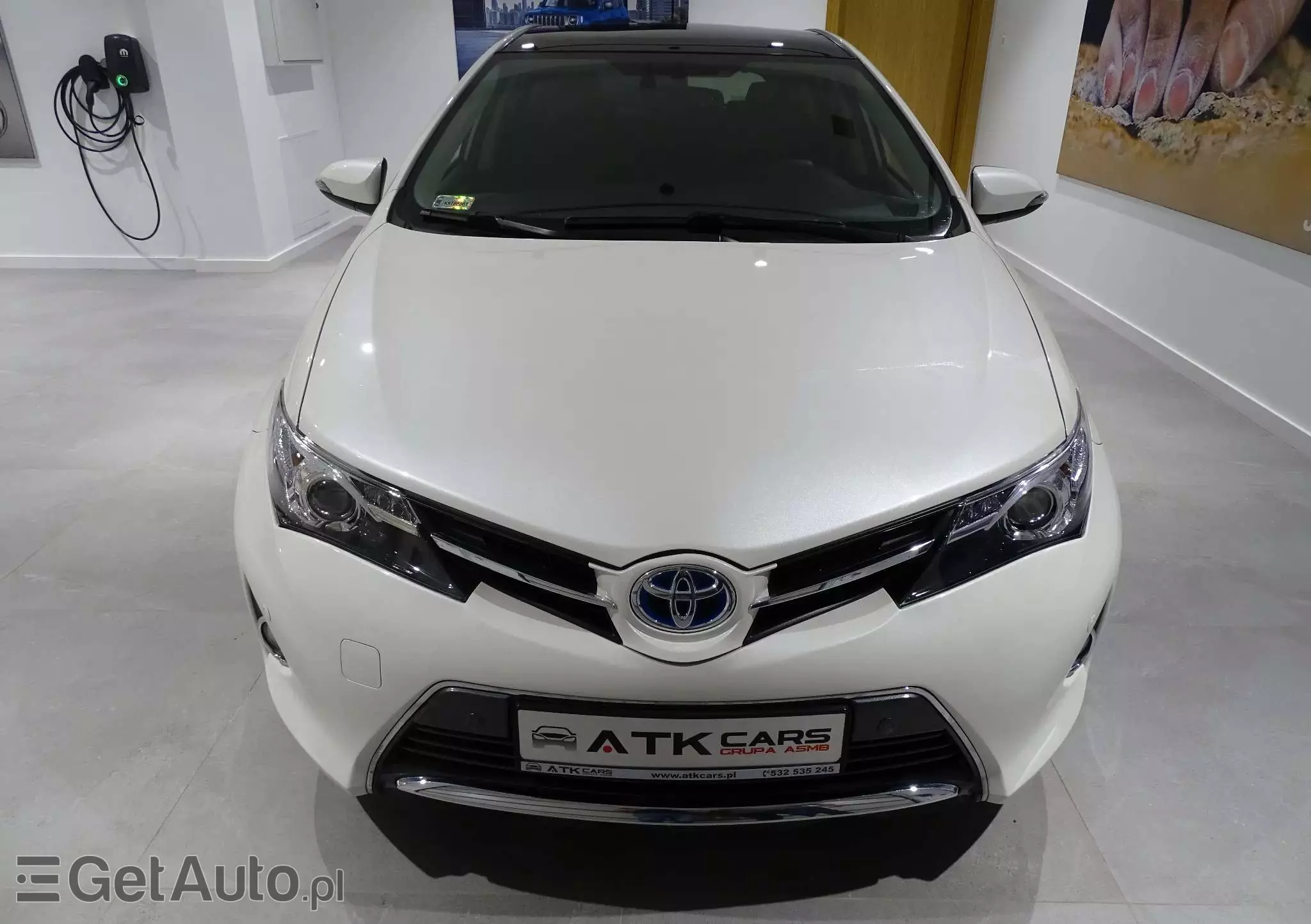 TOYOTA Auris 1.8 VVT-i Hybrid Automatik Comfort