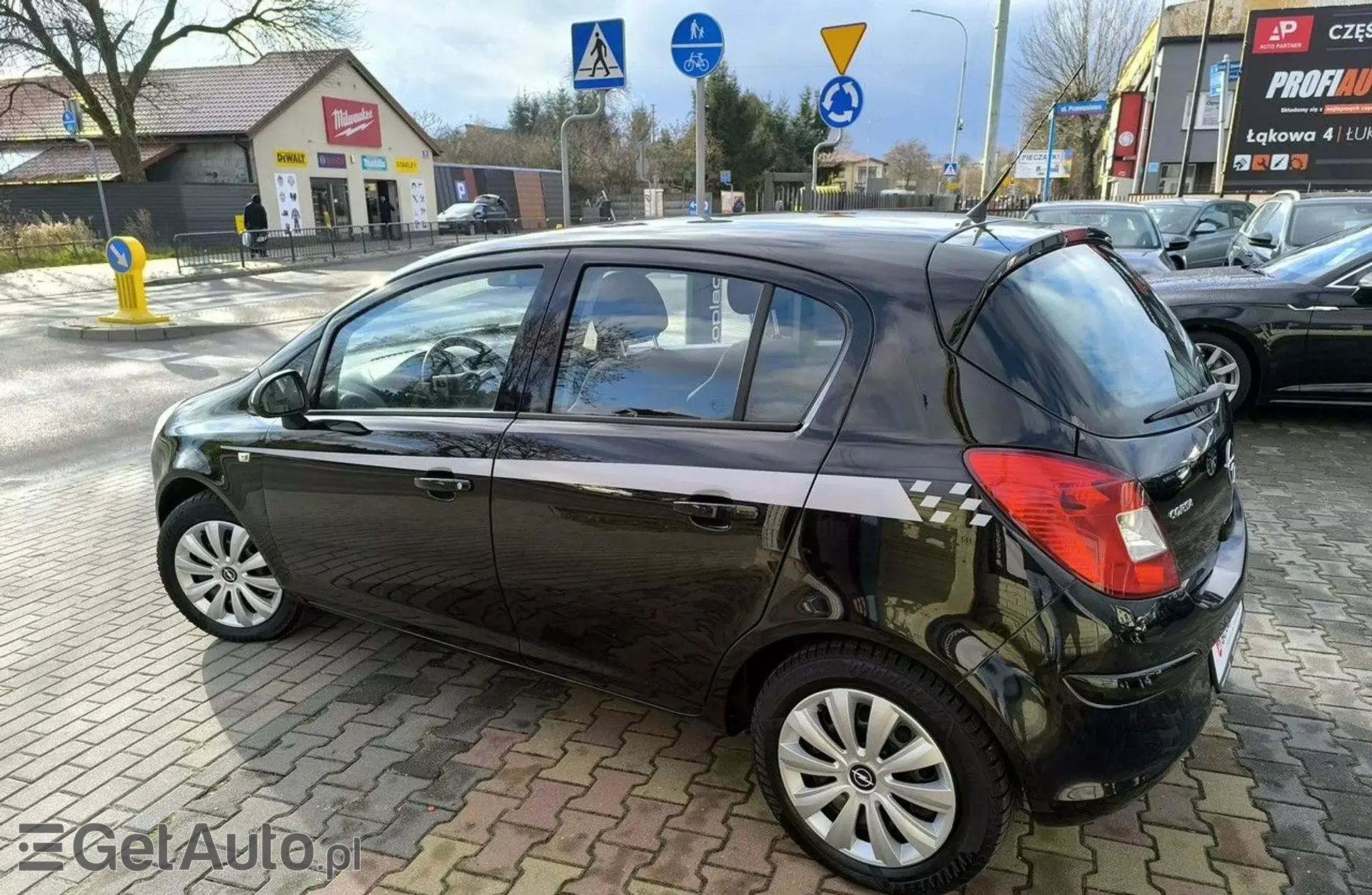 OPEL Corsa 