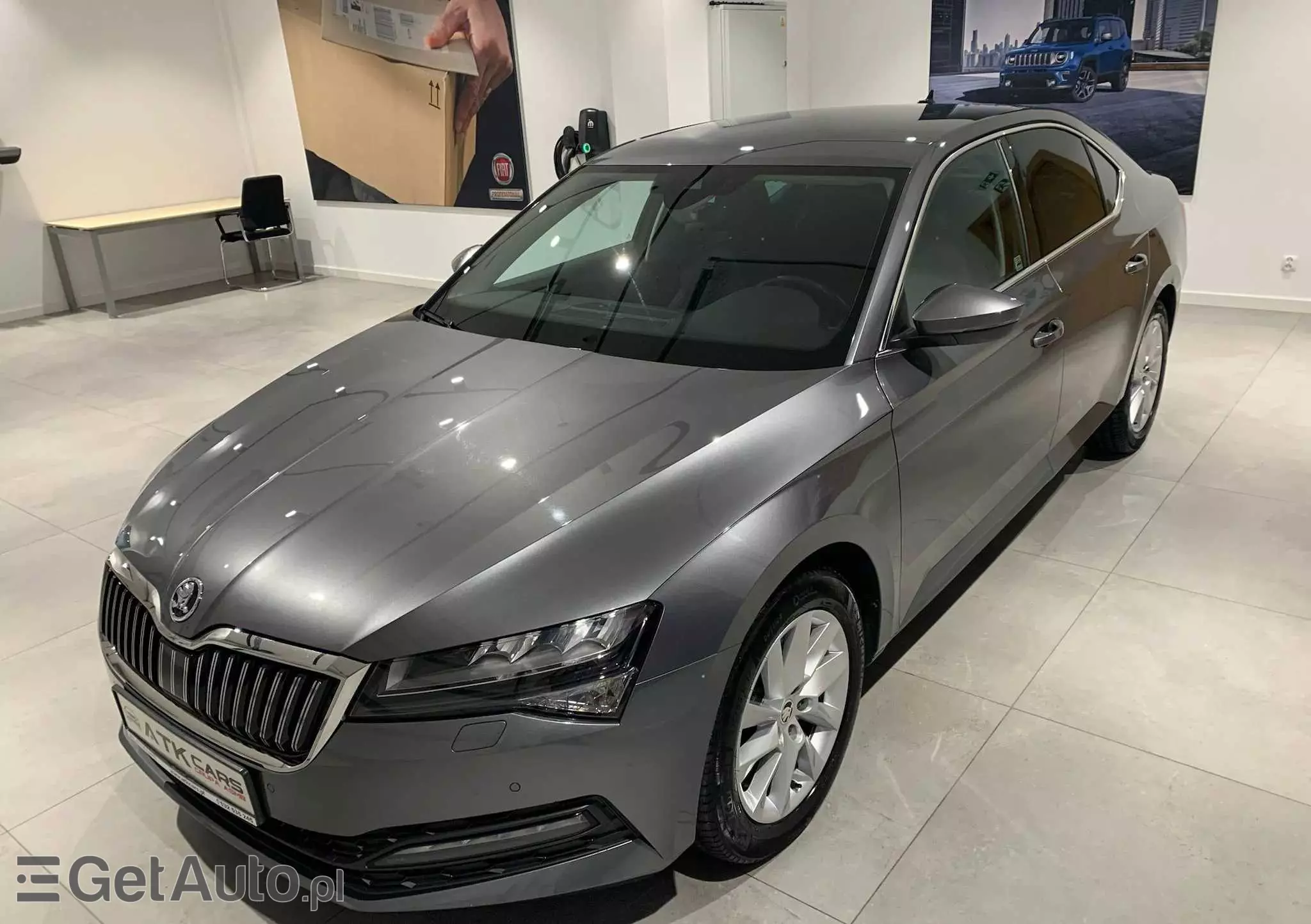 SKODA Superb 