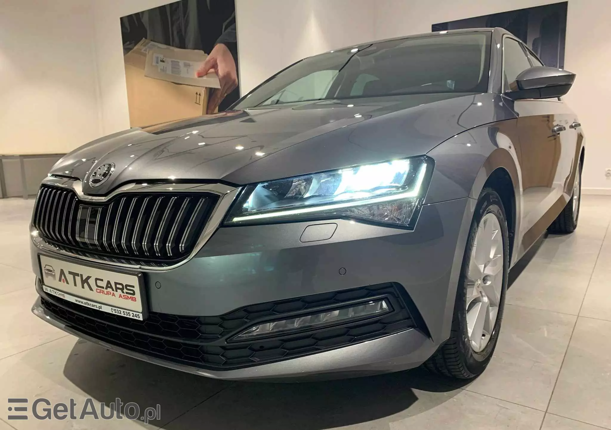 SKODA Superb 