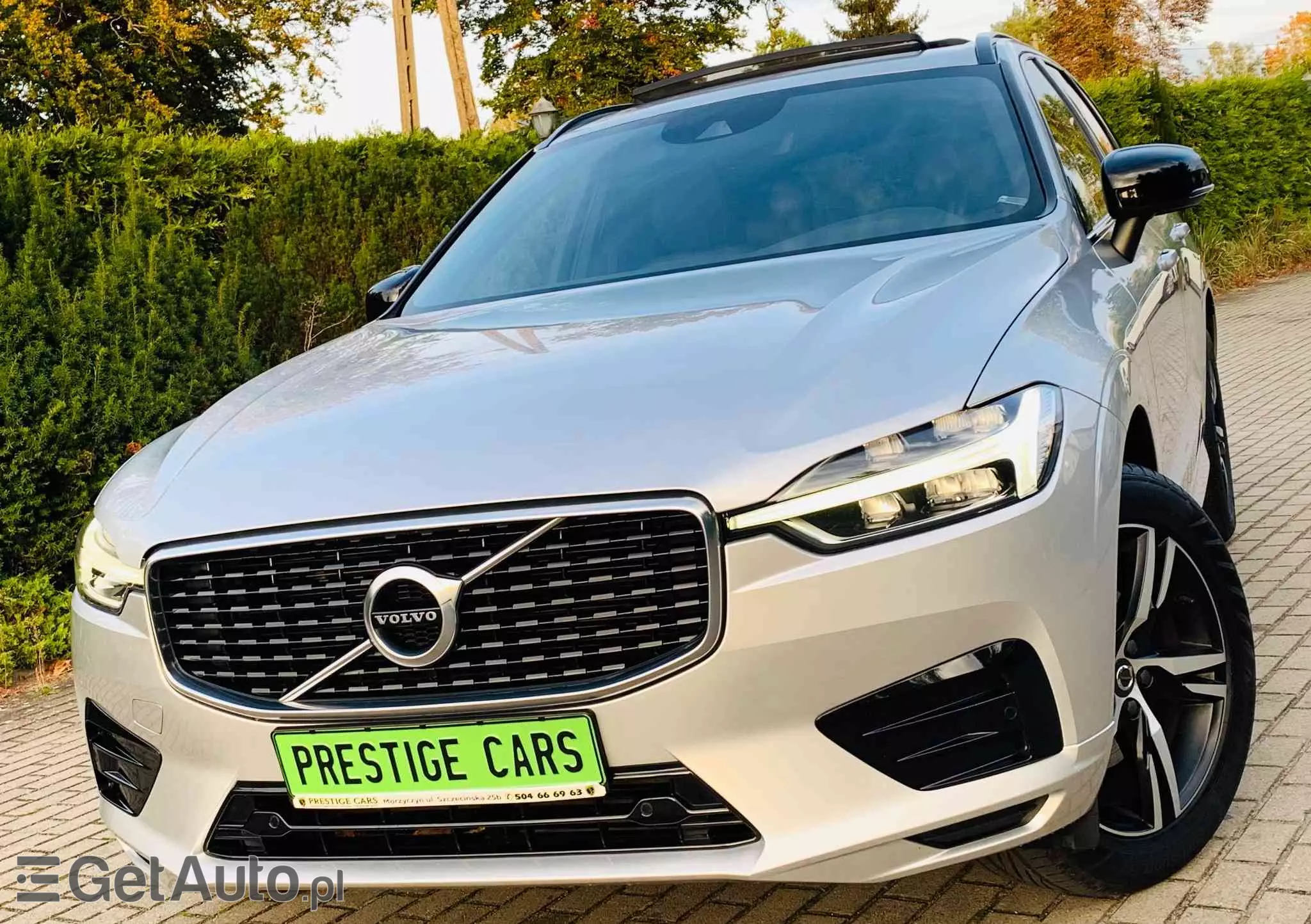 VOLVO XC 60 D4 R-Design