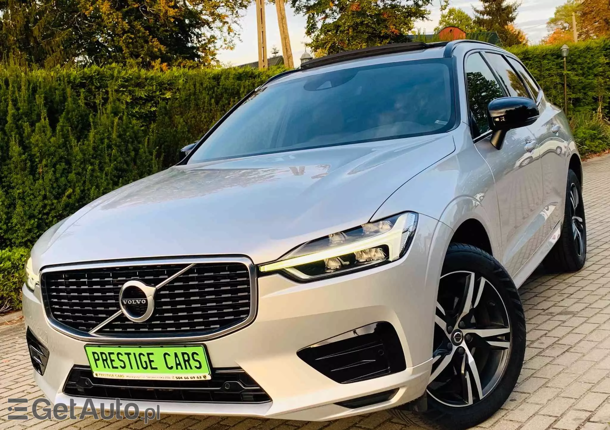 VOLVO XC 60 D4 R-Design