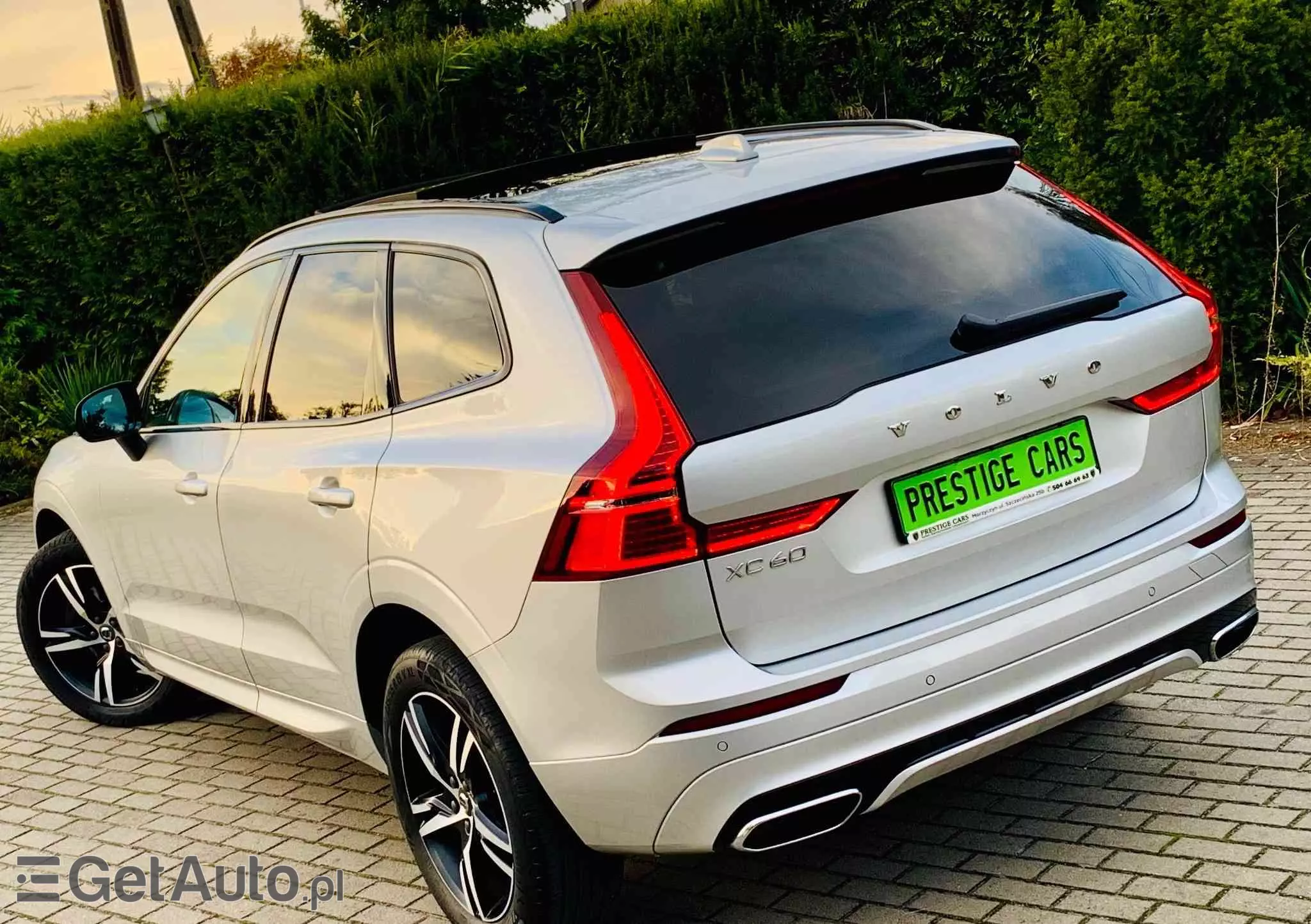 VOLVO XC 60 D4 R-Design