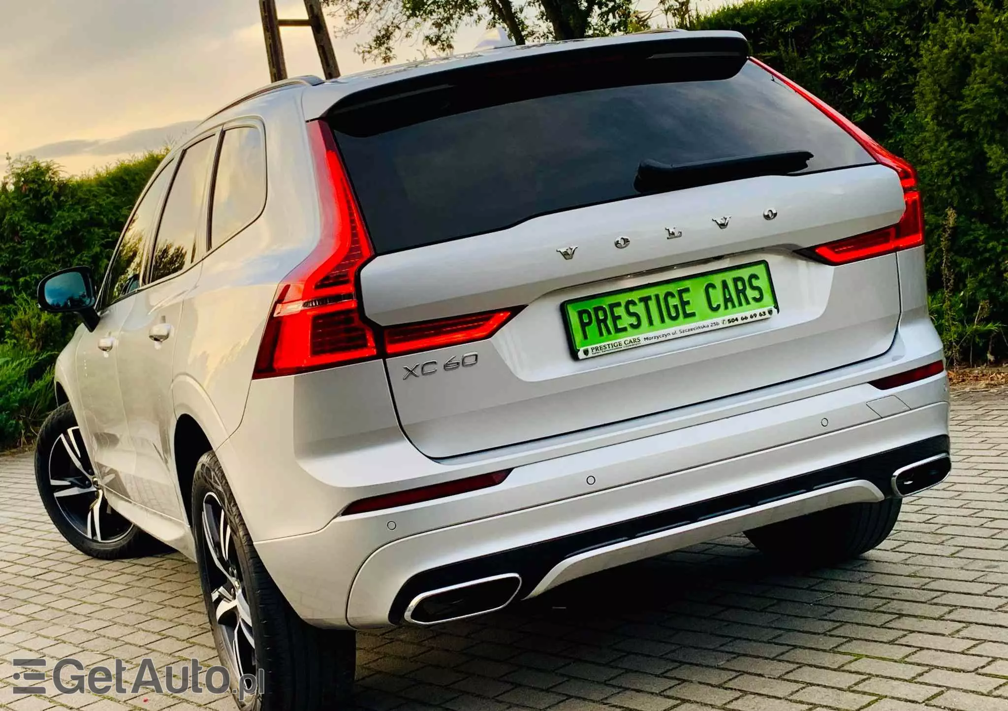 VOLVO XC 60 D4 R-Design