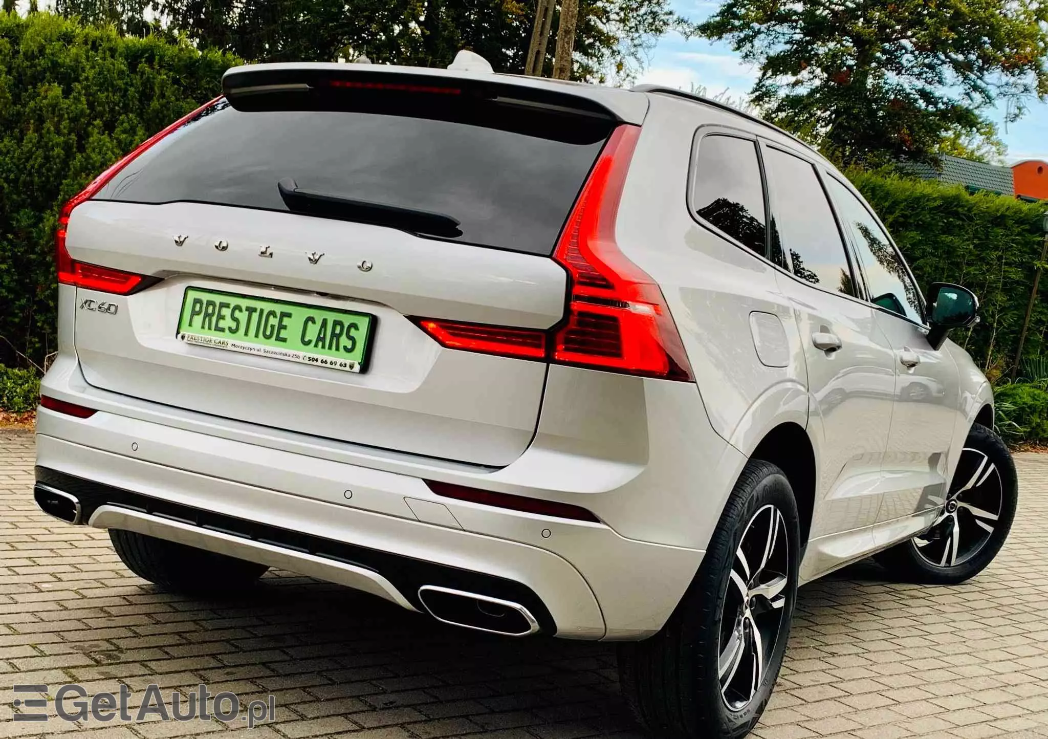 VOLVO XC 60 D4 R-Design