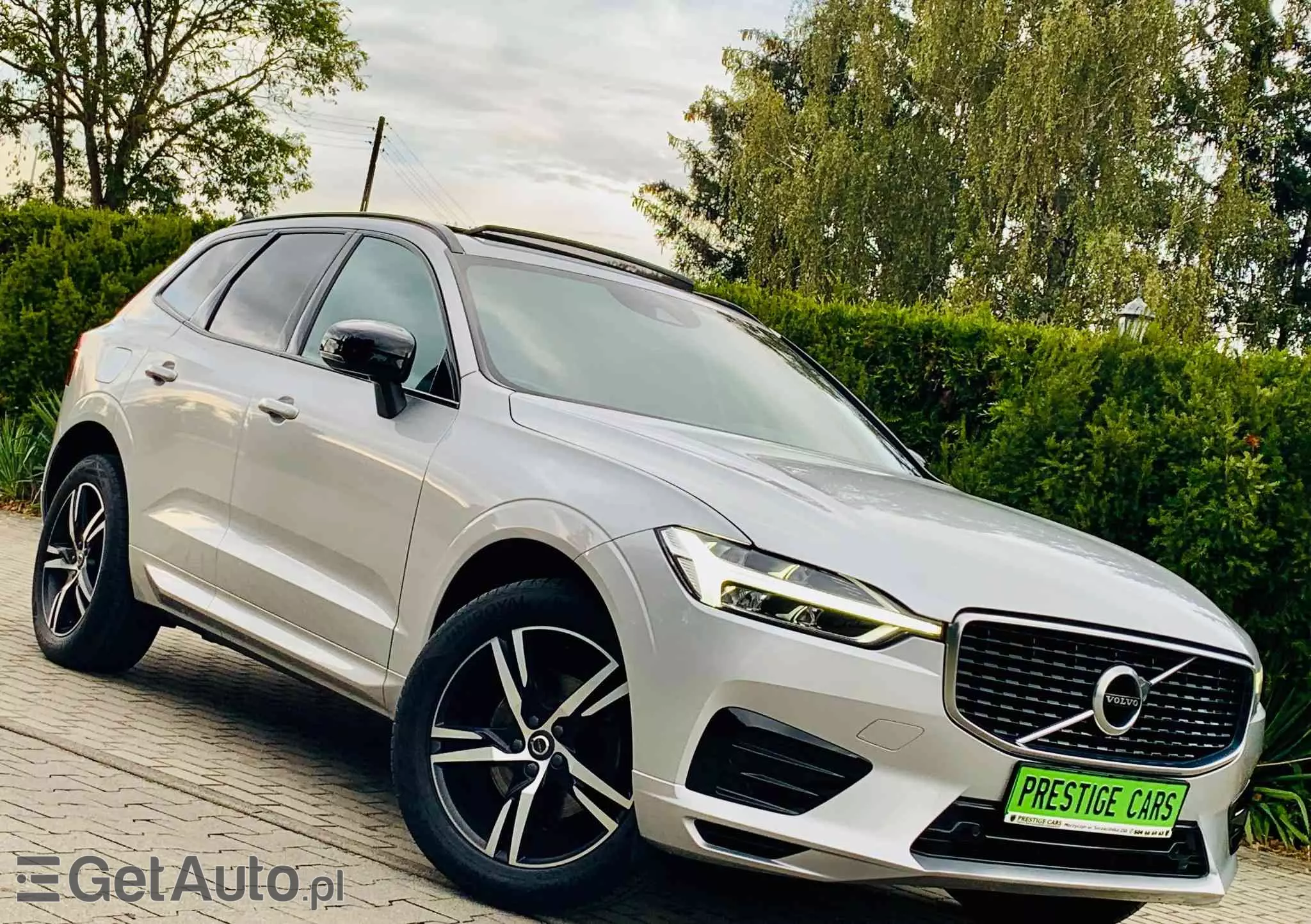 VOLVO XC 60 D4 R-Design