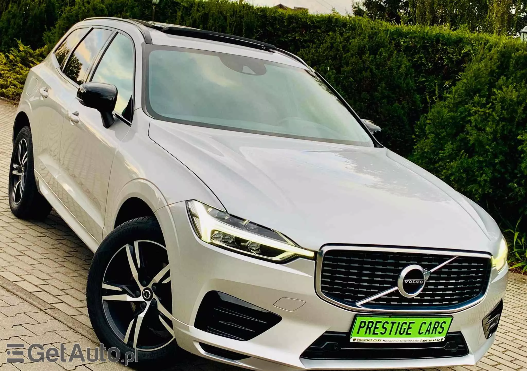 VOLVO XC 60 D4 R-Design