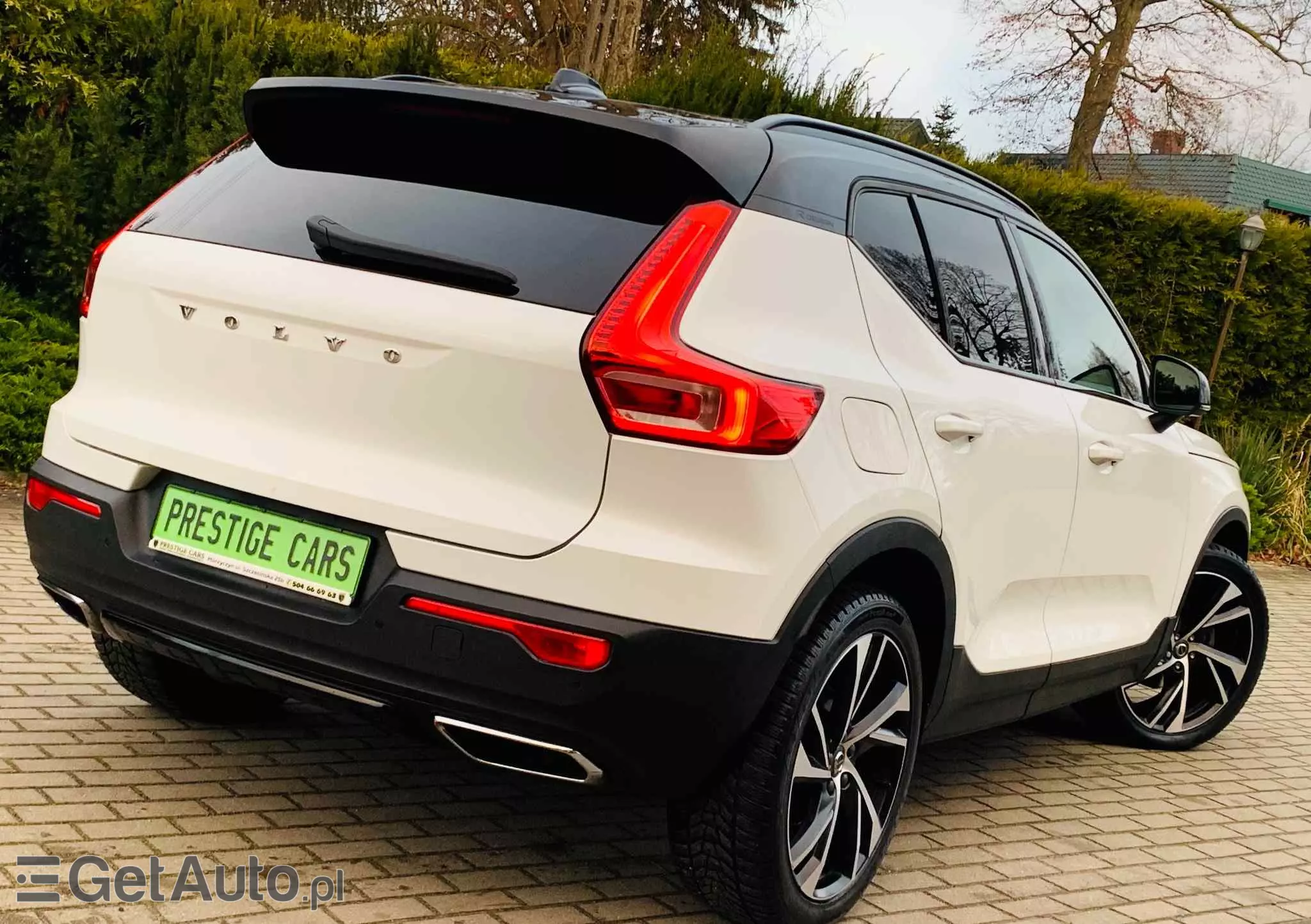 VOLVO XC 40 D3 R-Design