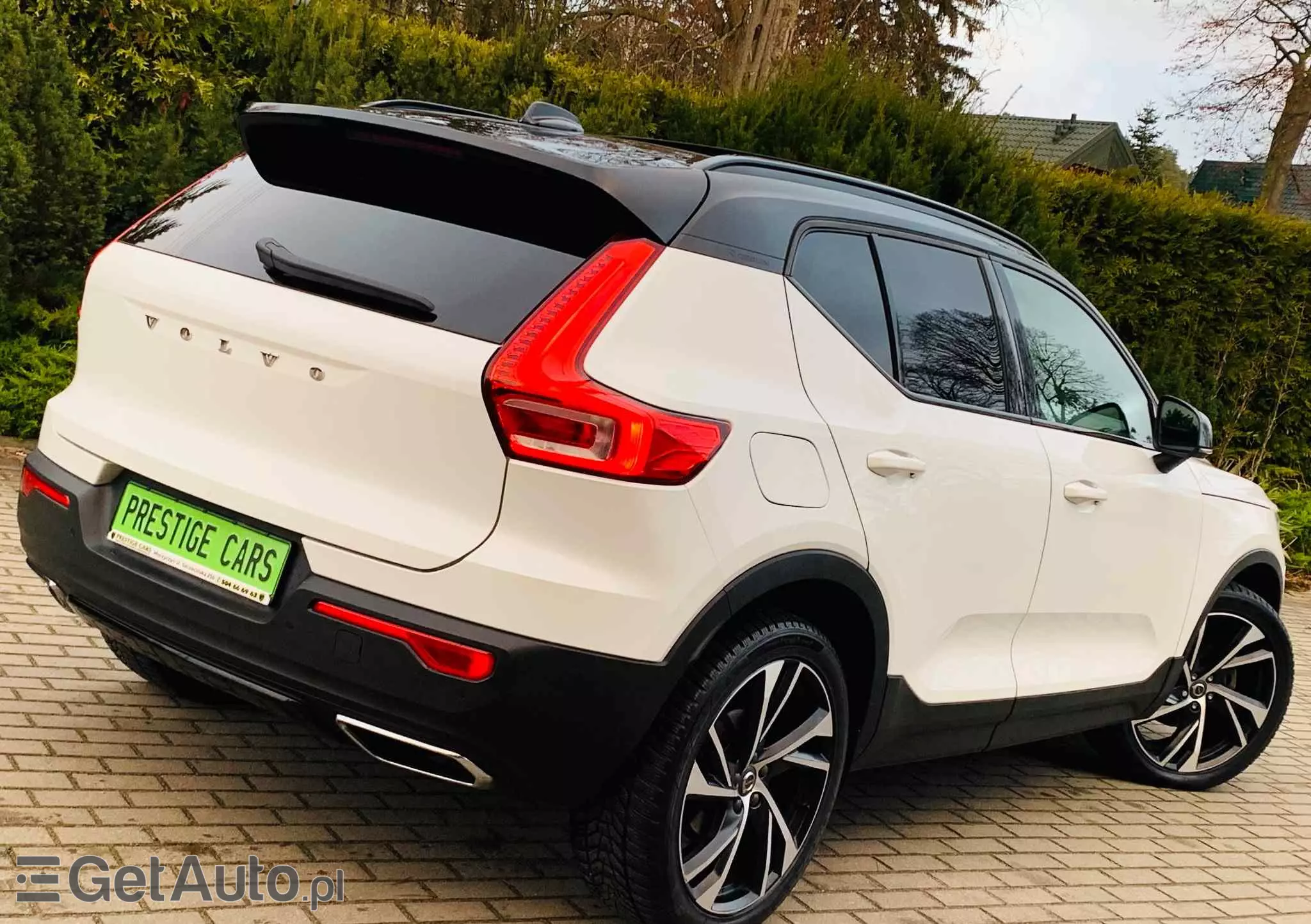 VOLVO XC 40 D3 R-Design