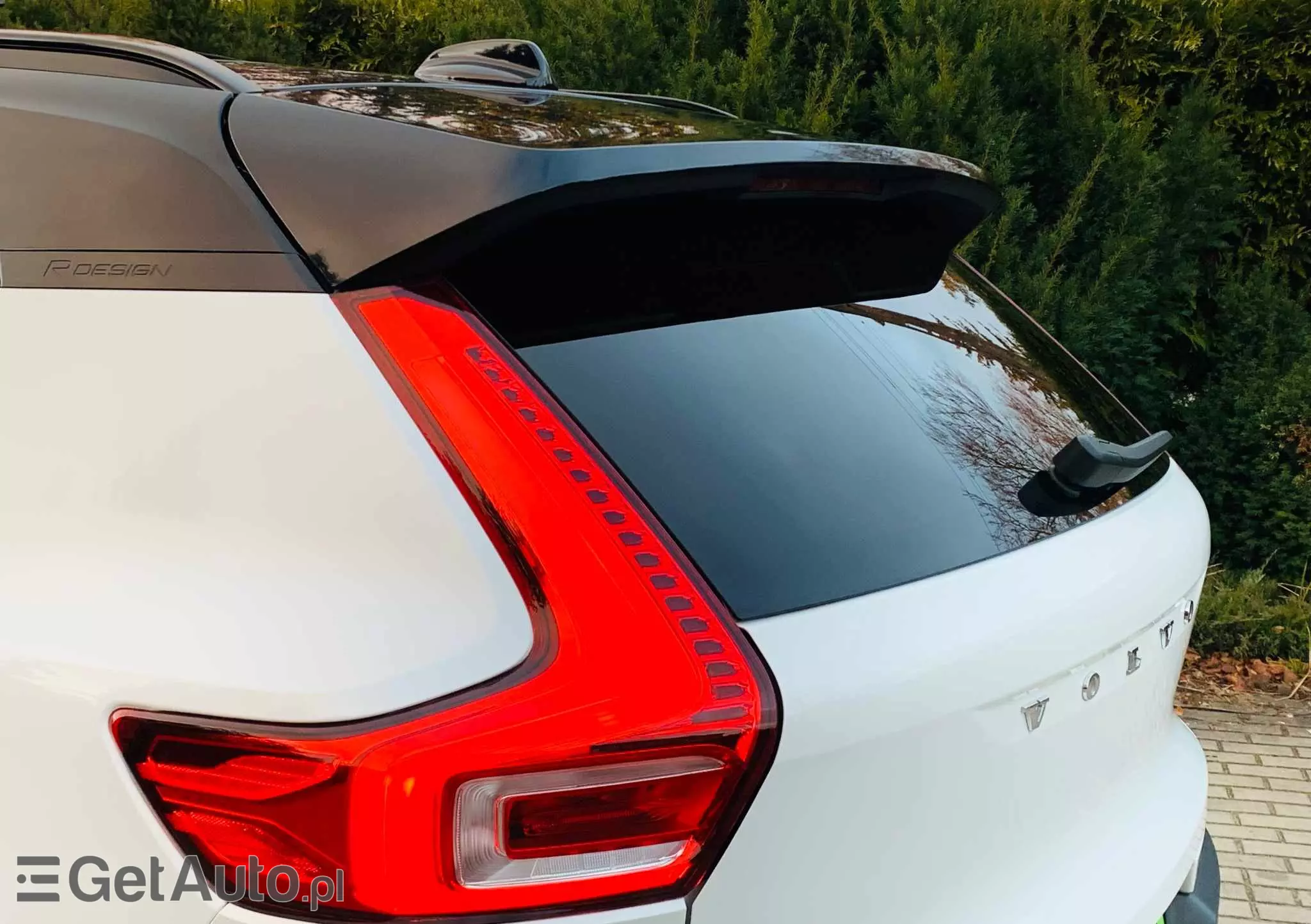 VOLVO XC 40 D3 R-Design