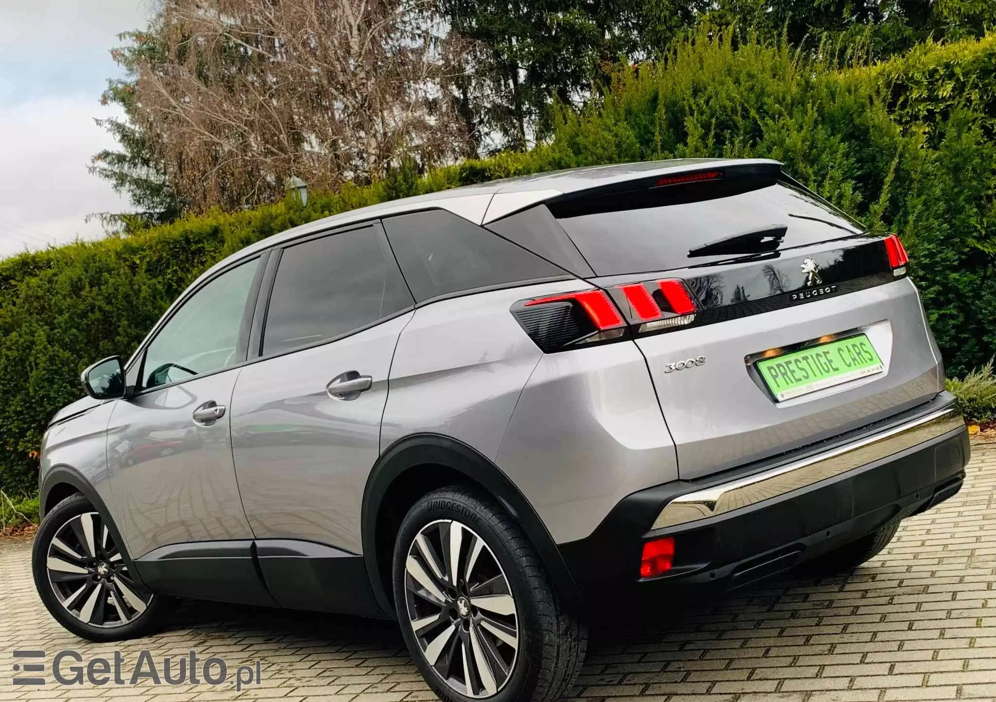 PEUGEOT 3008 1.2 PureTech Allure S&S EAT8